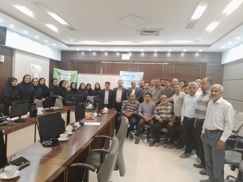 تجلیل از زحمات همکاران پشتیبانی